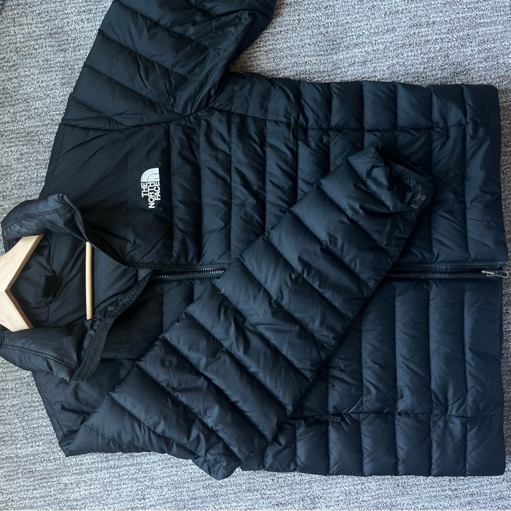 Men’s Aconcagua 3 Jacket
The North face 
Size M mens